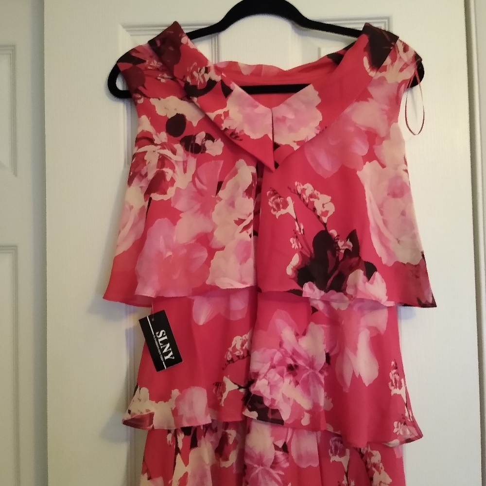 SLNY Short Sleeve Floral Ruffle Dress